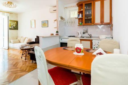 Apartment Maria Dubrovnik Bagian luar foto